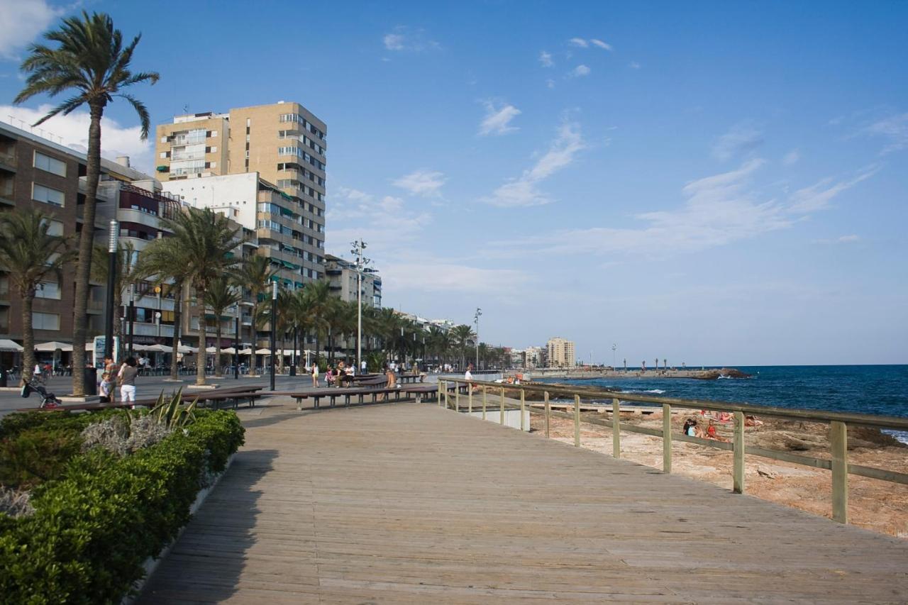 Homely Apartments Loft Torrevieja Bagian luar foto