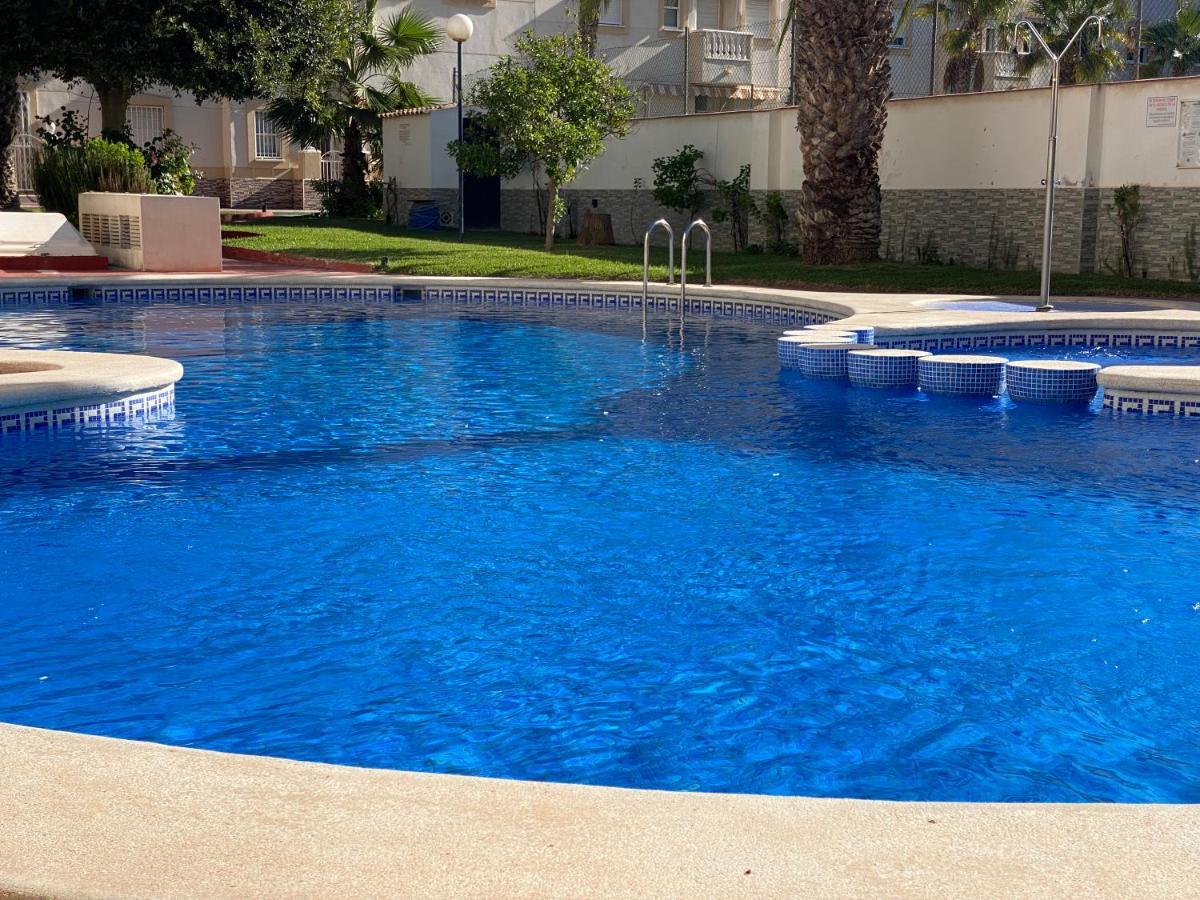 Homely Apartments Loft Torrevieja Bagian luar foto
