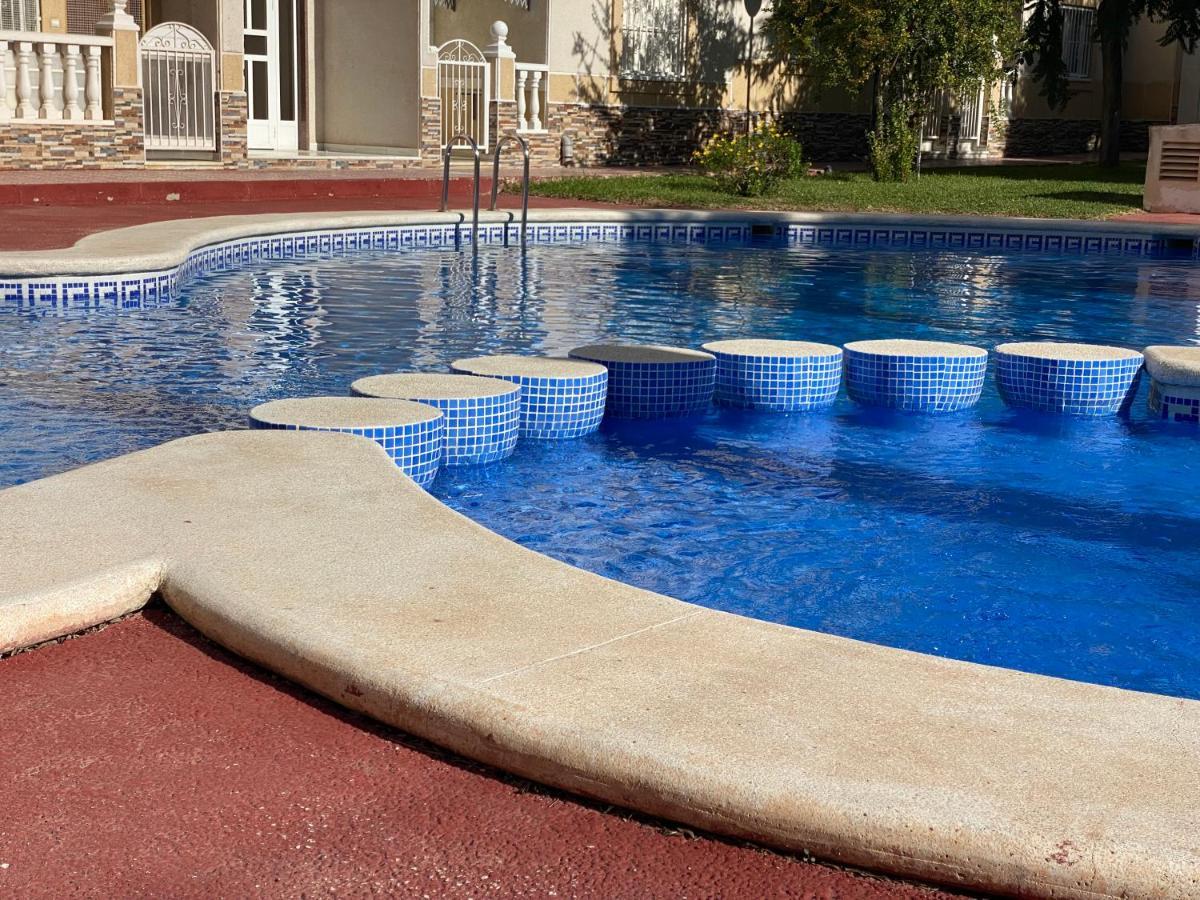 Homely Apartments Loft Torrevieja Bagian luar foto